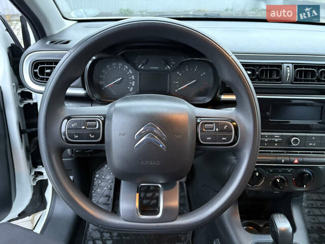 Белый Ситроен С3, объемом двигателя 1.2 л и пробегом 67 тыс. км за 9150 $, фото 23 на Automoto.ua