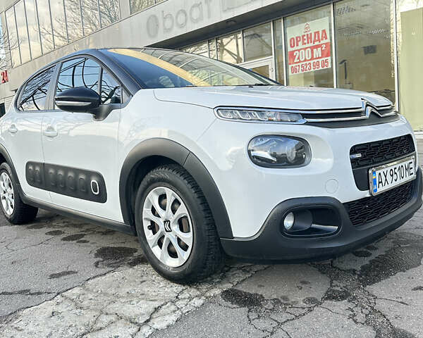 Білий Сітроен С3, об'ємом двигуна 1.2 л та пробігом 101 тис. км за 9900 $, фото 1 на Automoto.ua