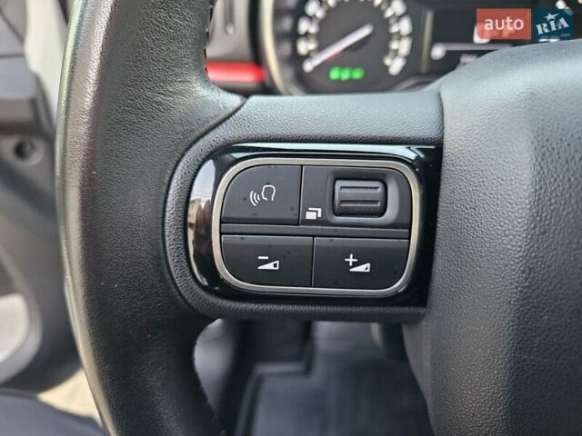 Білий Сітроен С3, об'ємом двигуна 1.2 л та пробігом 74 тис. км за 12500 $, фото 35 на Automoto.ua