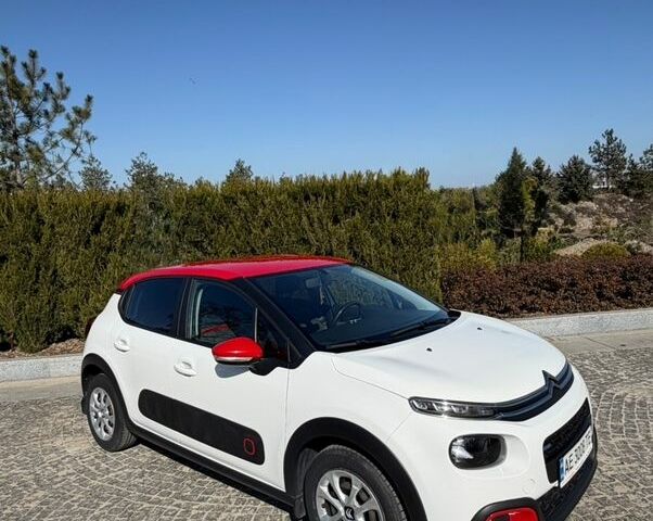 Білий Сітроен С3, об'ємом двигуна 1.2 л та пробігом 112 тис. км за 10000 $, фото 2 на Automoto.ua