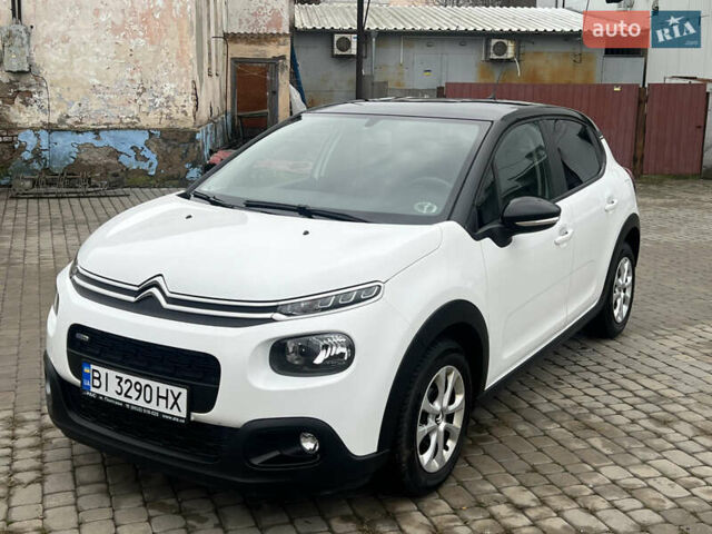 Белый Ситроен С3, объемом двигателя 1.2 л и пробегом 68 тыс. км за 9000 $, фото 3 на Automoto.ua