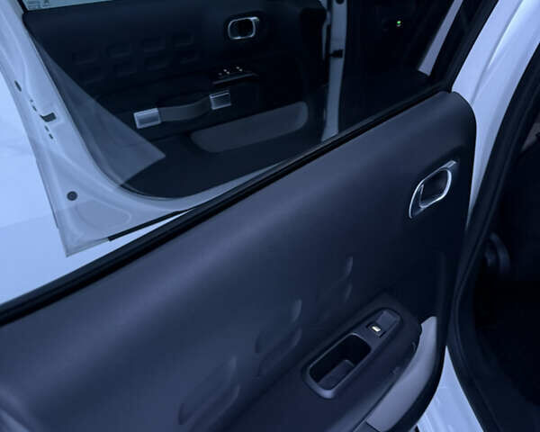 Белый Ситроен С3, объемом двигателя 1.2 л и пробегом 97 тыс. км за 12500 $, фото 23 на Automoto.ua