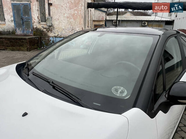 Білий Сітроен С3, об'ємом двигуна 1.2 л та пробігом 68 тис. км за 9000 $, фото 12 на Automoto.ua