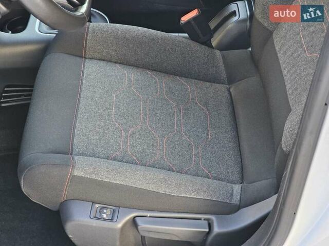 Белый Ситроен С3, объемом двигателя 1.2 л и пробегом 90 тыс. км за 9999 $, фото 15 на Automoto.ua