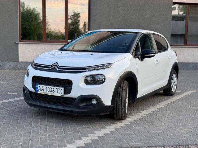 Белый Ситроен С3, объемом двигателя 1.2 л и пробегом 130 тыс. км за 8500 $, фото 2 на Automoto.ua
