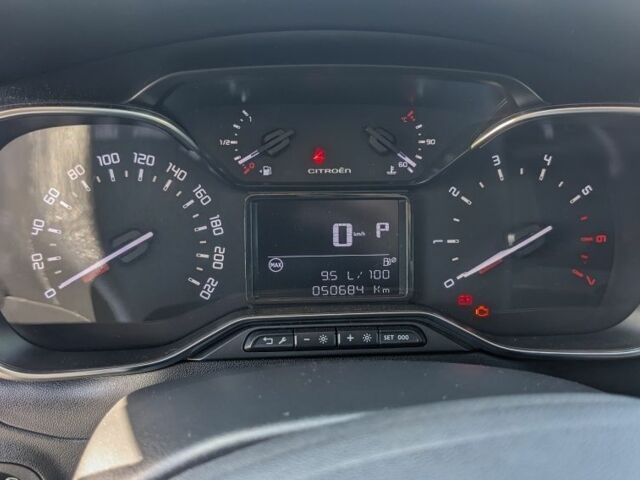 Белый Ситроен С3, объемом двигателя 1.2 л и пробегом 51 тыс. км за 13500 $, фото 5 на Automoto.ua