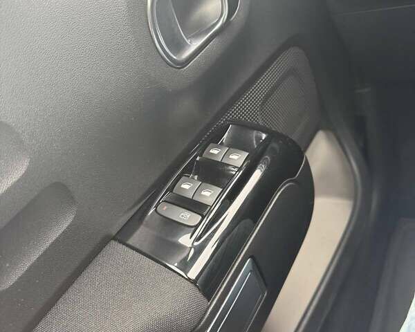 Ситроен С3 2018 в Киеве на Automoto.ua Белый Ситроен С3, объемом двигателя 1.2 л и пробегом 89 тыс. км за 13500 $, фото 13 на Automoto.ua