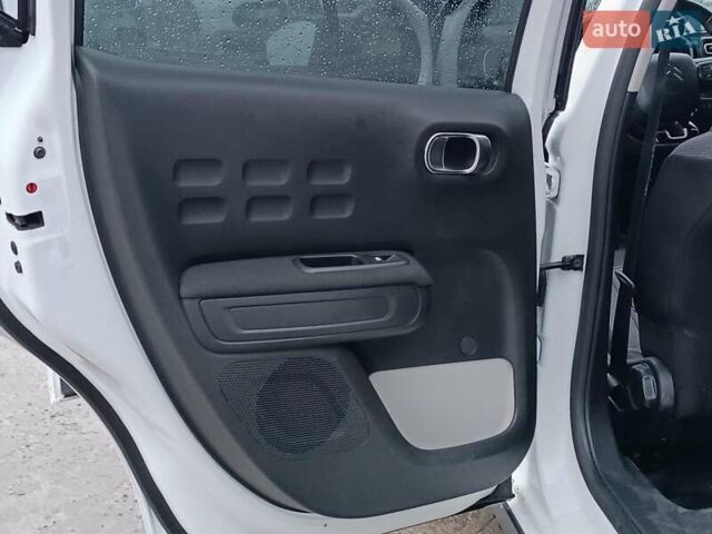 Белый Ситроен С3, объемом двигателя 1.2 л и пробегом 94 тыс. км за 11550 $, фото 21 на Automoto.ua