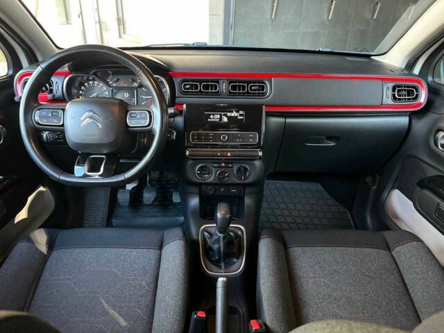 Белый Ситроен С3, объемом двигателя 1.2 л и пробегом 105 тыс. км за 7500 $, фото 15 на Automoto.ua