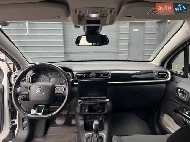 Ситроен С3 2018 в Киеве на Automoto.ua Белый Ситроен С3, объемом двигателя 1.2 л и пробегом 89 тыс. км за 13500 $, фото 7 на Automoto.ua