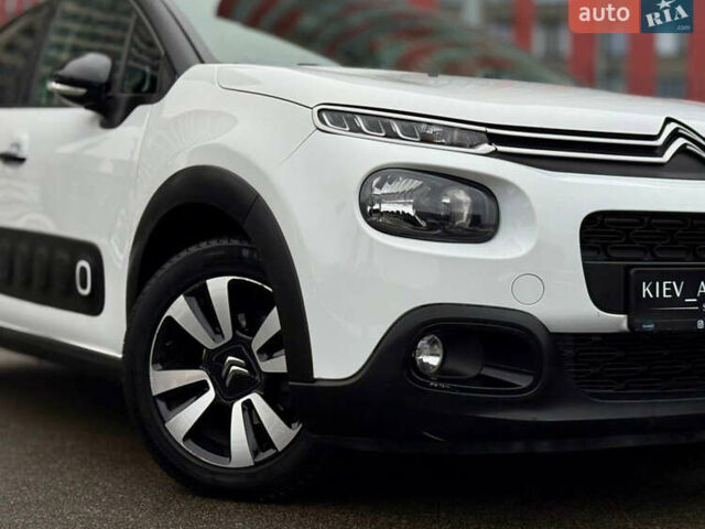 Білий Сітроен С3, об'ємом двигуна 1.2 л та пробігом 92 тис. км за 12900 $, фото 2 на Automoto.ua
