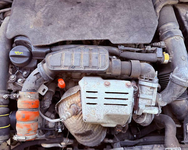 Сітроен С3 2018 у Івано-Франківську на Automoto.ua Білий Сітроен С3, об'ємом двигуна 1.2 л та пробігом 99 тис. км за 4000 $, фото 17 на Automoto.ua