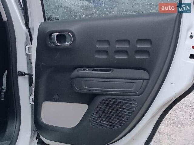 Белый Ситроен С3, объемом двигателя 1.2 л и пробегом 94 тыс. км за 11550 $, фото 40 на Automoto.ua