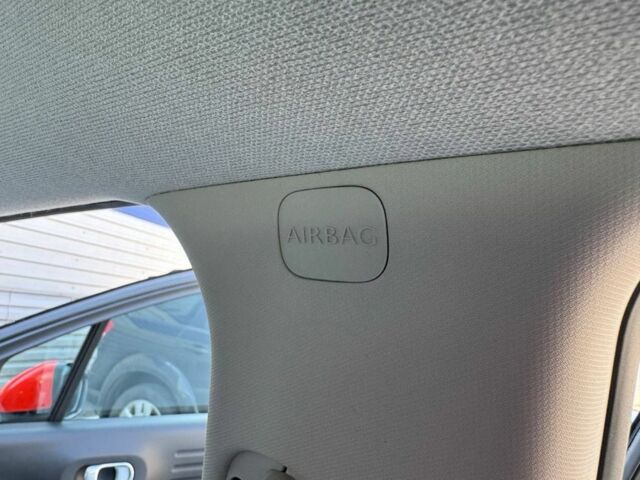 Белый Ситроен С3, объемом двигателя 1.2 л и пробегом 67 тыс. км за 13500 $, фото 4 на Automoto.ua