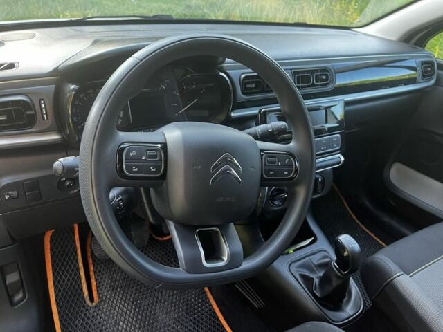 Ситроен С3 2018 в Ахтырке на Automoto.ua Белый Ситроен С3, объемом двигателя 1.2 л и пробегом 60 тыс. км за 10500 $, фото 2 на Automoto.ua