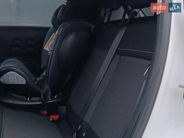 Белый Ситроен С3, объемом двигателя 1.2 л и пробегом 94 тыс. км за 11550 $, фото 24 на Automoto.ua