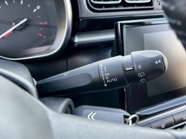 Ситроен С3 2018 в Стрые на Automoto.ua Белый Ситроен С3, объемом двигателя 1.2 л и пробегом 93 тыс. км за 11000 $, фото 12 на Automoto.ua