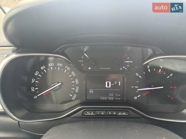 Ситроен С3 2018 в Киеве на Automoto.ua Белый Ситроен С3, объемом двигателя 1.2 л и пробегом 89 тыс. км за 13500 $, фото 4 на Automoto.ua