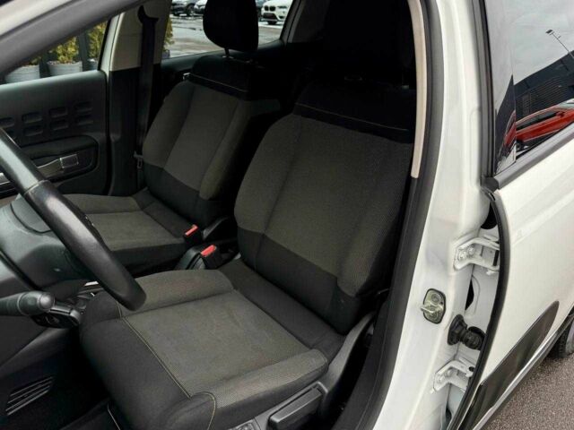 Белый Ситроен С3, объемом двигателя 1.2 л и пробегом 92 тыс. км за 12900 $, фото 8 на Automoto.ua