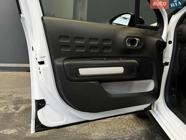 Білий Сітроен С3, об'ємом двигуна 1.2 л та пробігом 68 тис. км за 8700 $, фото 33 на Automoto.ua