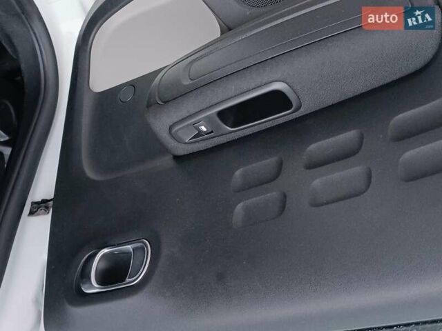 Белый Ситроен С3, объемом двигателя 1.2 л и пробегом 94 тыс. км за 11550 $, фото 22 на Automoto.ua