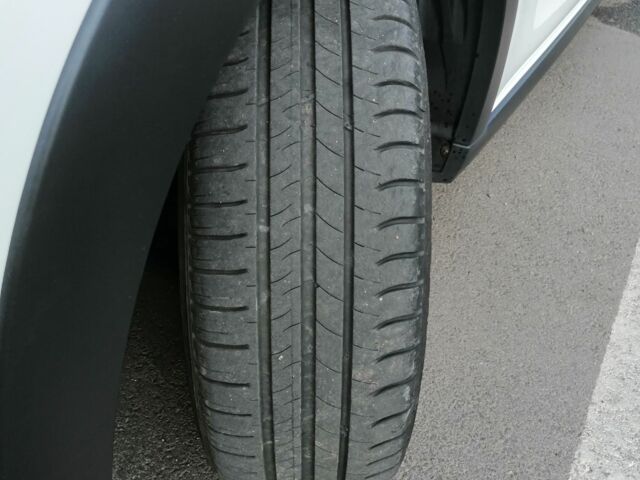 Белый Ситроен С3, объемом двигателя 1.2 л и пробегом 79 тыс. км за 9800 $, фото 5 на Automoto.ua