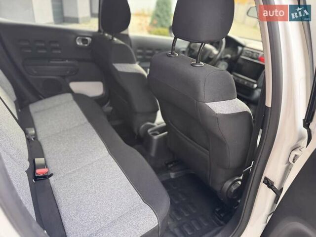 Белый Ситроен С3, объемом двигателя 1.2 л и пробегом 69 тыс. км за 13500 $, фото 51 на Automoto.ua