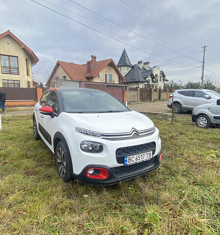 Белый Ситроен С3, объемом двигателя 1.2 л и пробегом 126 тыс. км за 10800 $, фото 2 на Automoto.ua