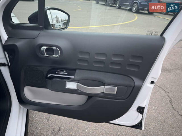 Белый Ситроен С3, объемом двигателя 1.2 л и пробегом 71 тыс. км за 14300 $, фото 20 на Automoto.ua