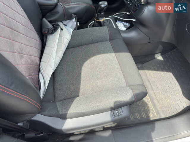 Білий Сітроен С3, об'ємом двигуна 1.2 л та пробігом 87 тис. км за 9800 $, фото 8 на Automoto.ua