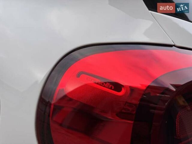 Белый Ситроен С3, объемом двигателя 1.2 л и пробегом 69 тыс. км за 13500 $, фото 29 на Automoto.ua