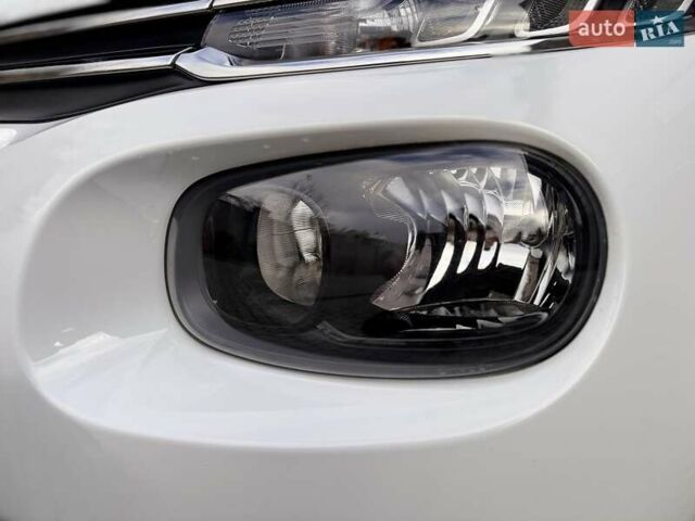 Белый Ситроен С3, объемом двигателя 1.2 л и пробегом 69 тыс. км за 13500 $, фото 16 на Automoto.ua