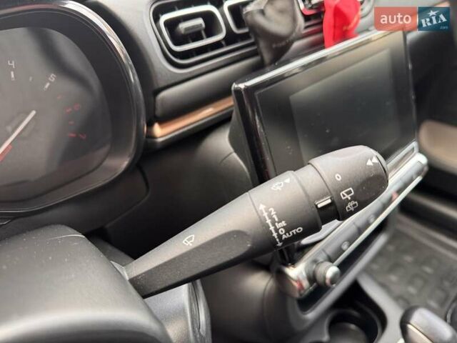 Белый Ситроен С3, объемом двигателя 1.2 л и пробегом 69 тыс. км за 13500 $, фото 46 на Automoto.ua