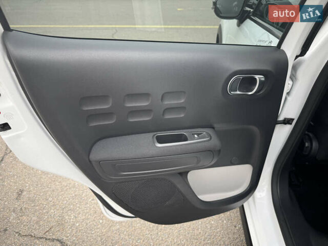 Белый Ситроен С3, объемом двигателя 1.2 л и пробегом 71 тыс. км за 14300 $, фото 15 на Automoto.ua