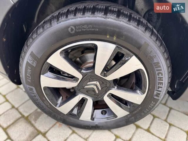 Белый Ситроен С3, объемом двигателя 1.2 л и пробегом 69 тыс. км за 13500 $, фото 34 на Automoto.ua