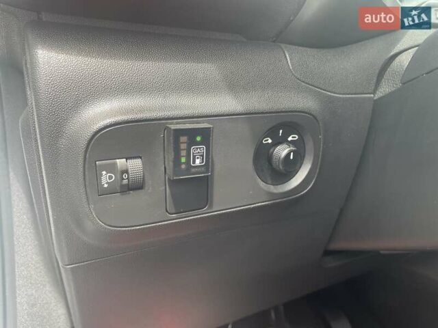 Белый Ситроен С3, объемом двигателя 1.2 л и пробегом 93 тыс. км за 9950 $, фото 8 на Automoto.ua