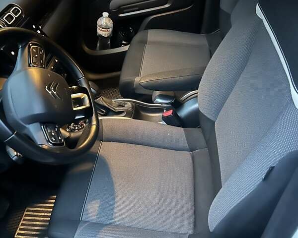 Белый Ситроен С3, объемом двигателя 1.2 л и пробегом 114 тыс. км за 16700 $, фото 16 на Automoto.ua