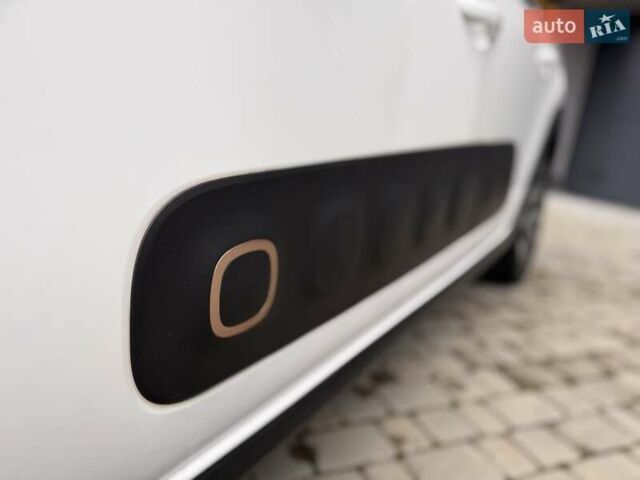 Белый Ситроен С3, объемом двигателя 1.2 л и пробегом 69 тыс. км за 13500 $, фото 32 на Automoto.ua