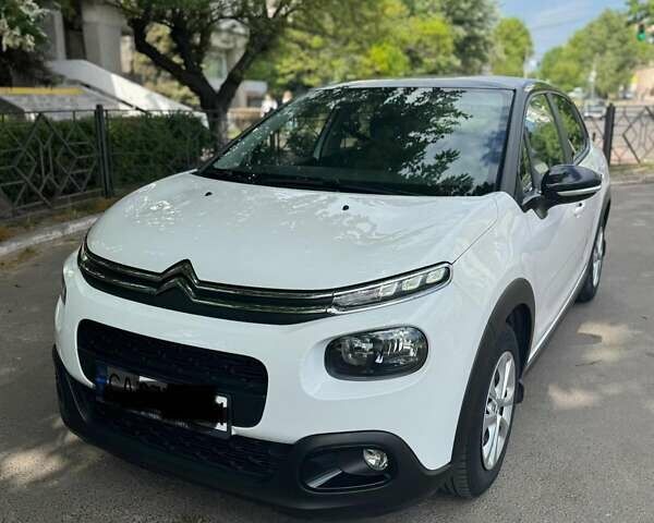 Білий Сітроен С3, об'ємом двигуна 1.2 л та пробігом 40 тис. км за 11400 $, фото 4 на Automoto.ua