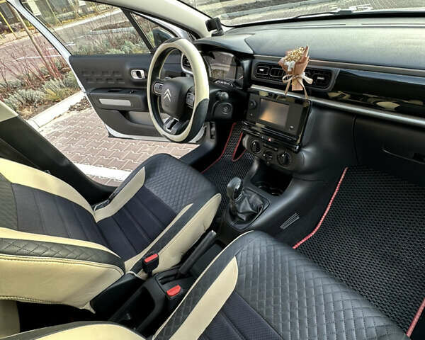 Белый Ситроен С3, объемом двигателя 1.2 л и пробегом 41 тыс. км за 11900 $, фото 16 на Automoto.ua