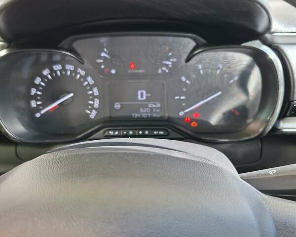 Білий Сітроен С3, об'ємом двигуна 1.2 л та пробігом 136 тис. км за 11000 $, фото 7 на Automoto.ua