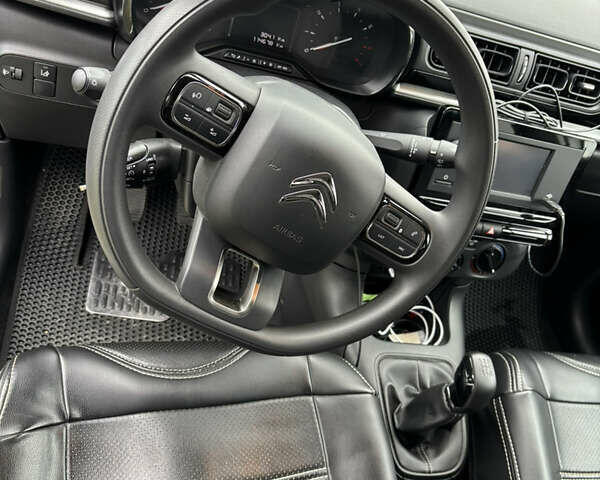 Белый Ситроен С3, объемом двигателя 1.2 л и пробегом 115 тыс. км за 8500 $, фото 8 на Automoto.ua