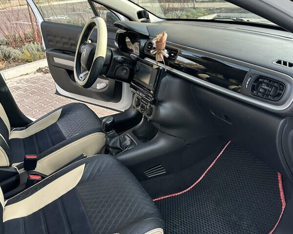 Белый Ситроен С3, объемом двигателя 1.2 л и пробегом 41 тыс. км за 11900 $, фото 18 на Automoto.ua