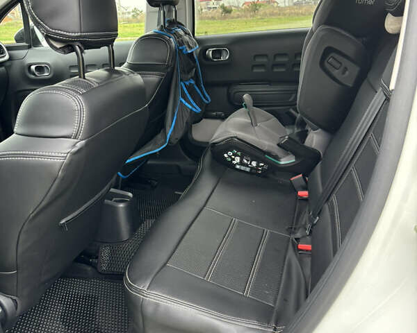 Белый Ситроен С3, объемом двигателя 1.2 л и пробегом 115 тыс. км за 8500 $, фото 4 на Automoto.ua