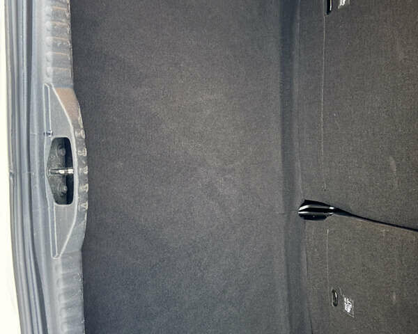 Белый Ситроен С3, объемом двигателя 1.2 л и пробегом 36 тыс. км за 14500 $, фото 43 на Automoto.ua