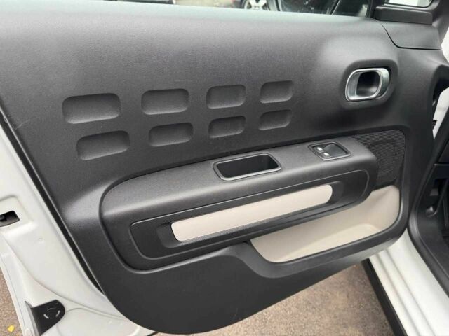 Ситроен С3 2021 в Виннице на Automoto.ua Белый Ситроен С3, объемом двигателя 1.2 л и пробегом 70 тыс. км за 11299 $, фото 2 на Automoto.ua