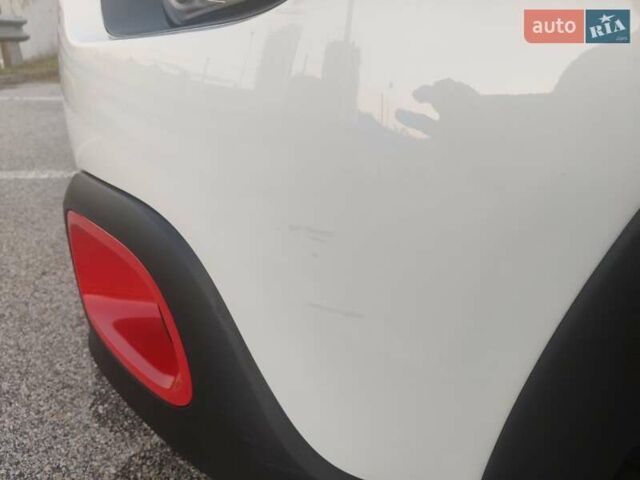 Сітроен С3 2021 у Києві на Automoto.ua Білий Сітроен С3, об'ємом двигуна 1.2 л та пробігом 60 тис. км за 15250 $, фото 17 на Automoto.ua