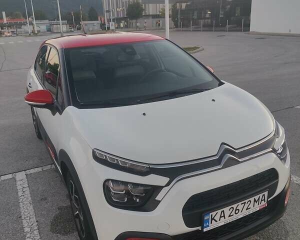 Сітроен С3 2021 у Києві на Automoto.ua Білий Сітроен С3, об'ємом двигуна 1.2 л та пробігом 60 тис. км за 15250 $, фото 1 на Automoto.ua