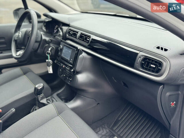 Белый Ситроен С3, объемом двигателя 1.2 л и пробегом 70 тыс. км за 11299 $, фото 42 на Automoto.ua