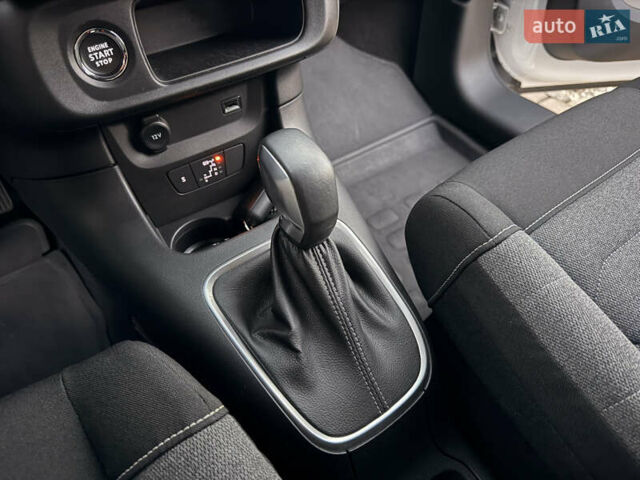 Белый Ситроен С3, объемом двигателя 1.2 л и пробегом 36 тыс. км за 14500 $, фото 31 на Automoto.ua